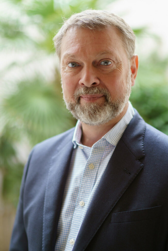 Photo de Igor Bilimoff, Delegue General